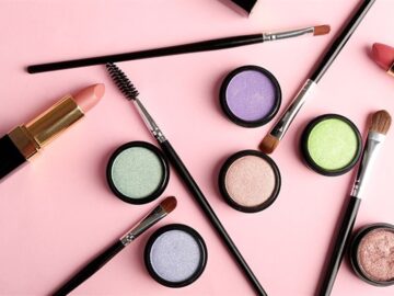 دلیل حساسیت‌زا بودن برخی مواد آرایشی/علائم حساسیت چیست؟