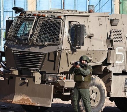 تداوم لشکرکشی صهیونیست‌ها به کرانه باختری /آتش زدن خودروی فلسطینی‌ها