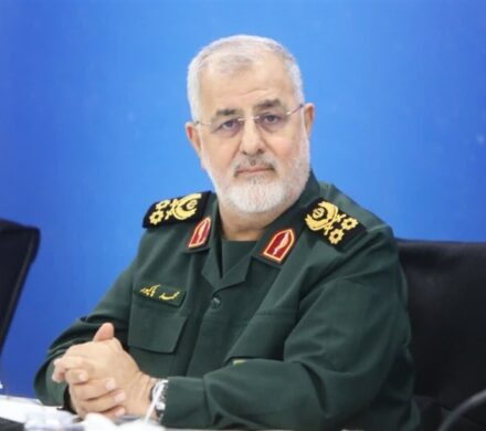 سرلشکر پاکپور: باید موشکهای خود را به فناوری رادارگریز مجهز کنیم