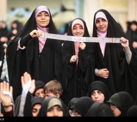 حجاب در جمهوری اسلامی؛ نگاهی از ریحانه انقلاب تا آیات صیانت