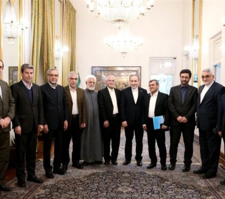 تاکید عراقچی بر نقش دیپلماسی پارلمانی در گسترش تجارت با همسایگان