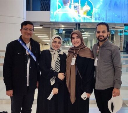 مدینه در انتظار دل‌های جوان/روایت خبرنگار تسنیم از بدرقه کاروان عمره دانشجویی