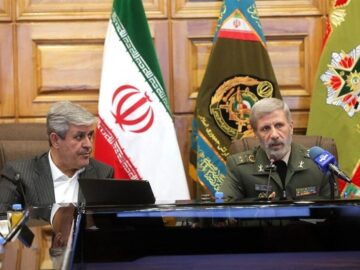 سرلشکر حاتمی: لحظه‌ای را در ارتقای توان دفاعی از دست نداده‌ایم