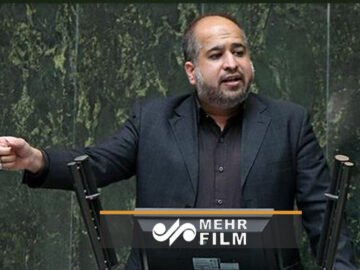 خضریان: مجلس مقصر است؛ نباید با دولت همراهی میکردیم