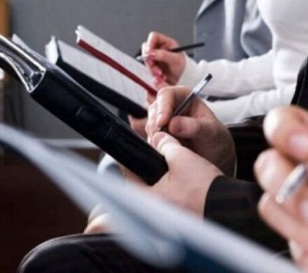 تعامل رسانهها و مدیران در توسعه و پیشرفت منطقه و استان نقش مهمی دارد