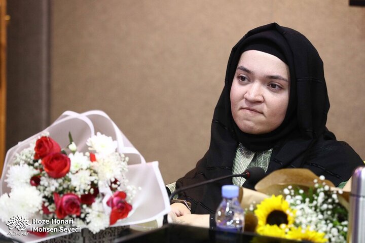 فاطمه عارف‌نژاد به اتاق ویژه‌ای در بخش منتقل شده؛ التماس دعا داریم