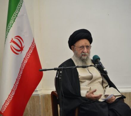 آیتالله نورمفیدی: قرآن و اهلبیت(ع) ستون هدایت امت اسلامی هستند