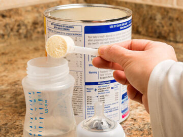 سالانه ۱۶ هزارتن شیرخشک در فارس تولید می‌شود