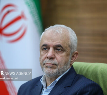 اوحدی در قم: روحیه مادران شهدا استمرار خط ایثار و پیام‌رسان عاشورا است