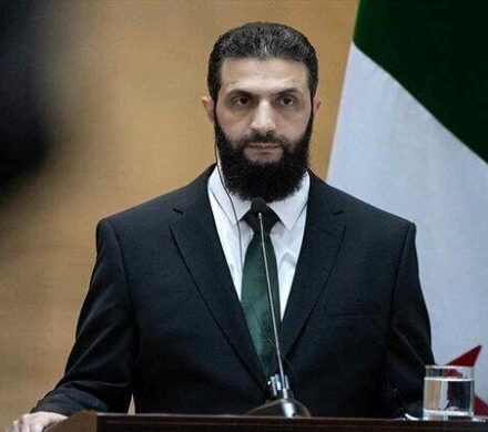 جولانی: اسرائیل به پیام صلح ما با ۱۰۰۰ حمله هوایی جواب داد