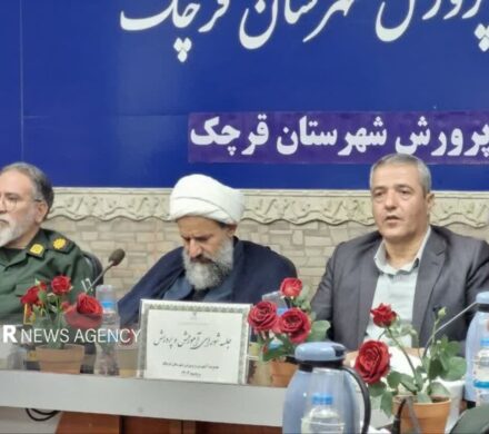 فرماندار قرچک: ۲ مدرسه ۱۵ کلاسه کلنگ زنی میشود