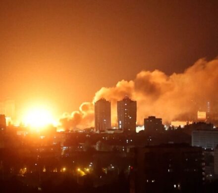 حملات گسترده روسیه علیه مواضع هوایی، زمینی و دریایی اوکراین