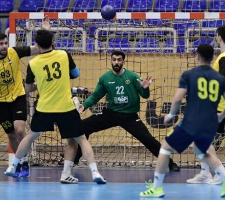 تیم هندبال سایپا با شکست سپاهان صدرنشین لیگ برتر مردان ماند