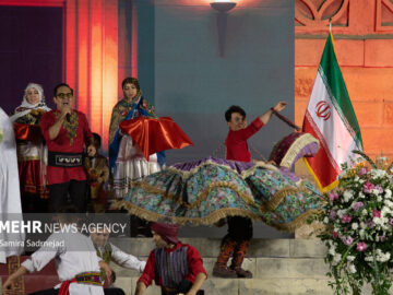 موفق: جشن بزرگ مادرانه در بجنورد برگزار میشود