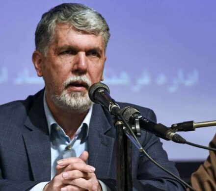 صالحی در دانشگاه تربیت مدرس با دانشجویان گفتگو کرد