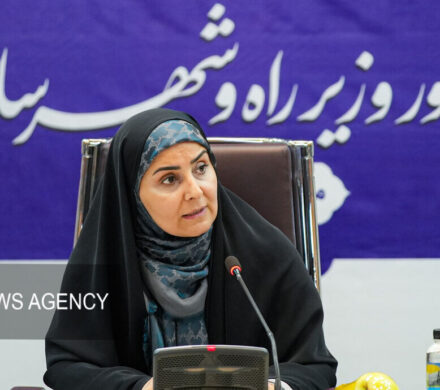 صادق: ماموریت ها در بخش مسکن و راه با کیفیت و سرعت پیش می رود