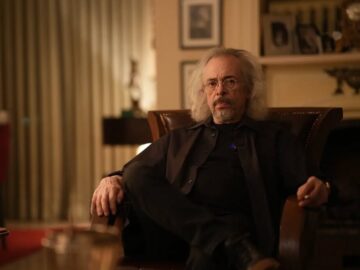 یادبود واحد خاکدان در موزه هنرهای معاصر؛ پخش فیلمی کوتاه از زندگی او