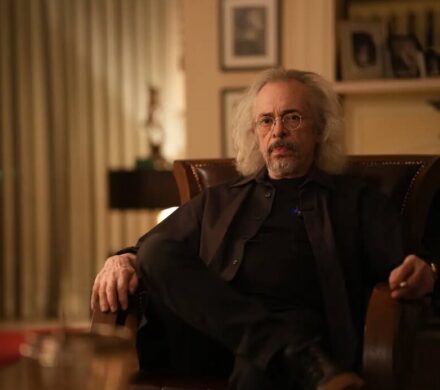 یادبود واحد خاکدان در موزه هنرهای معاصر؛ پخش فیلمی کوتاه از زندگی او