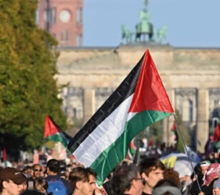 مروری بر کتاب «اسرائیل، آن شر مطلق» در روز جهانی همبستگی با فلسطین