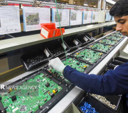 بررسی مشکلات ۸ واحد تولیدی گلستان در کارگروه تسهیل