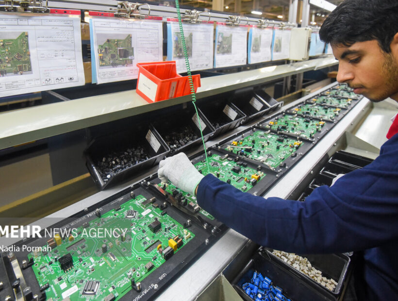 بررسی مشکلات ۸ واحد تولیدی گلستان در کارگروه تسهیل