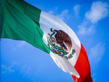 انفجار خودروی بمبگذاری شده در مکزیک با ۵ کشته