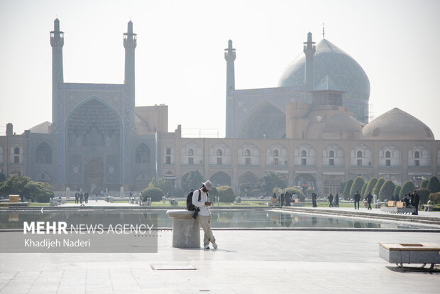 وضعیت هوای اصفهان و ۴ شهر مجاور قرمز است