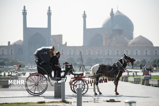 وضعیت هوای اصفهان و ۳ شهر مجاور قرمز است