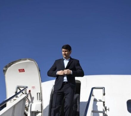 وزیر ارتباطات به همراه رئیسجمهور به یاسوج سفر کرد