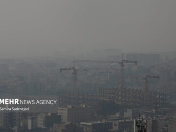 خورشیدی: کاهش کیفیت هوا در مناطق پرتردد تهران ادامه دارد