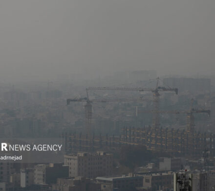 خورشیدی: کاهش کیفیت هوا در مناطق پرتردد تهران ادامه دارد