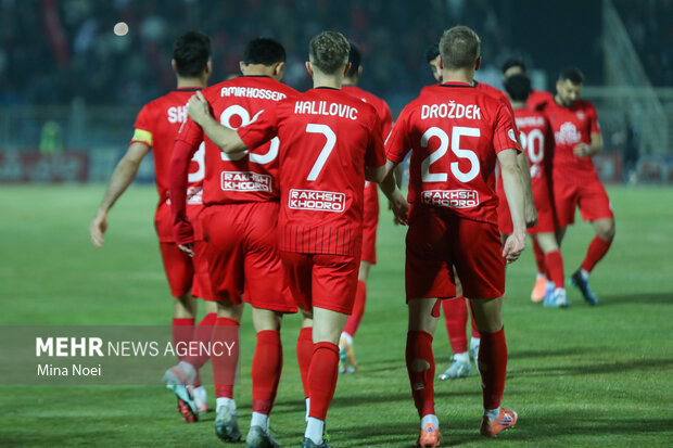 تغییر ساعت دیدار تراکتور و استقلال خوزستان