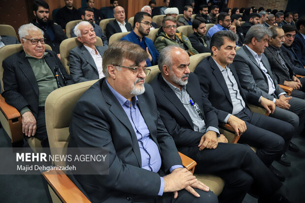 دیدار اقشار مختلف مردم استان یزد با رئیس قوه قضائیه