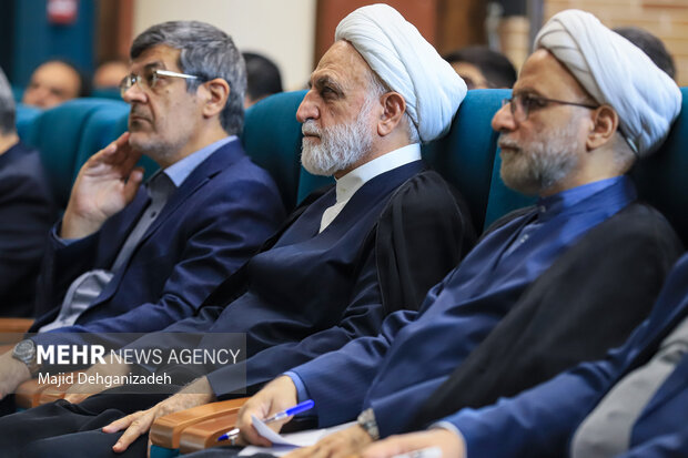 دیدار اقشار مختلف مردم استان یزد با رئیس قوه قضائیه