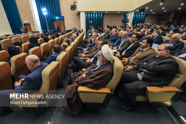 دیدار اقشار مختلف مردم استان یزد با رئیس قوه قضائیه