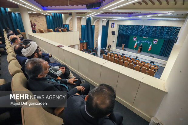 دیدار اقشار مختلف مردم استان یزد با رئیس قوه قضائیه