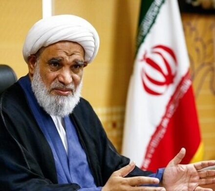 آیتالله کعبی: ضربه انسجام ملی به دشمن کاریتر از موشکهای نقطه زن بود