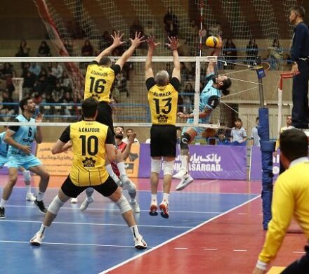 پیروزی شهداب و فولاد سیرجان؛استقلال از قعر جدول فرار کرد