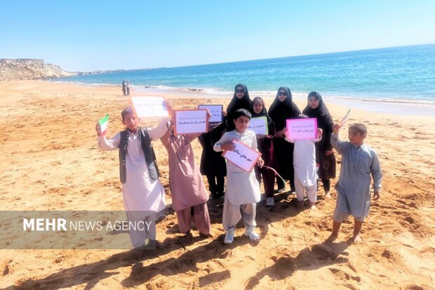 برگزاری مسابقه «بازی با خاک» در روستای رمین