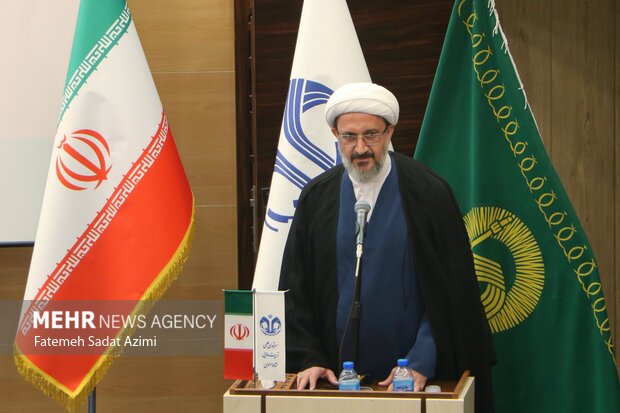 گردهمایی مادران و همسران شهدای قمی