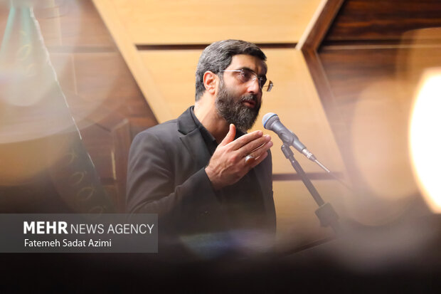 گردهمایی مادران و همسران شهدای قمی