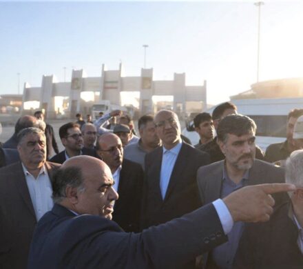 بازدید مسئولان گمرک و راهداری از مرز پرویزخان