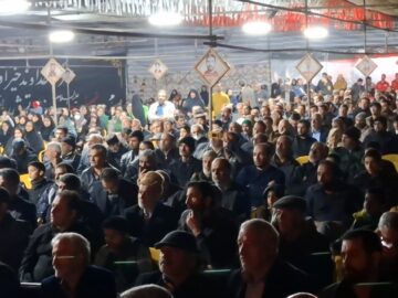 وداع با شکوه مردم شاهرود با پیکر مطهر شهید گمنام در سوگ ام‌البنین(س)