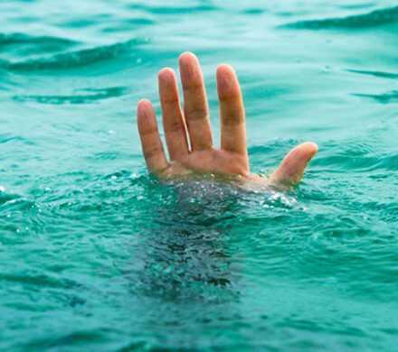 شنا در منطقه ممنوعه جان کودک ۵ ساله مشهدی را در کیش گرفت