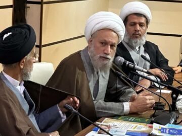 پیشرفت‌های معنوی نباید ما را از آسیب‌شناسی اقتصادی باز دارد