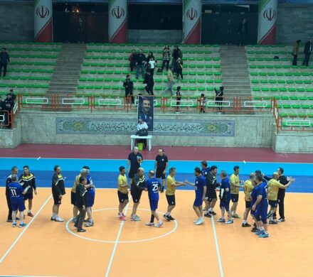 تیم پیشکسوتان هندبال کرمانشاه فینالیست مسابقات قهرمانی کشور شد