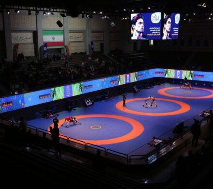 تیم کشتی فرنگی استقلال قم فینالیست شد