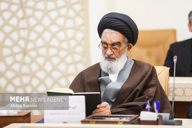 هشتمین اجلاسیه تولیت های اعتباب مقدس ایران اسلامی