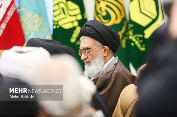 هشتمین اجلاسیه تولیت های اعتباب مقدس ایران اسلامی