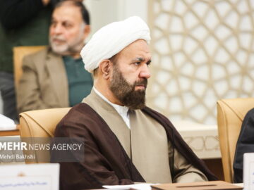 تولیت شاهچراغ: ترویج حجاب و عفاف رسالتی جهادگونه در جامعه اسلامی است